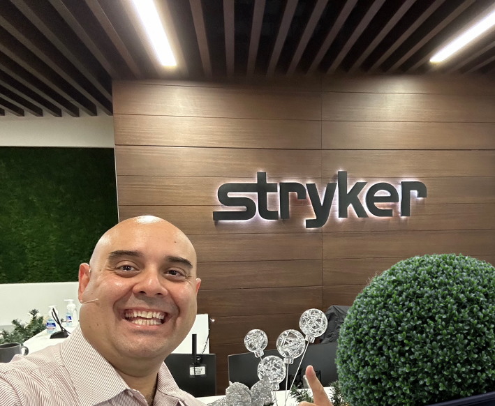 Beyond the Magic facilitating a leadership session at Stryker's Costa Rica operations